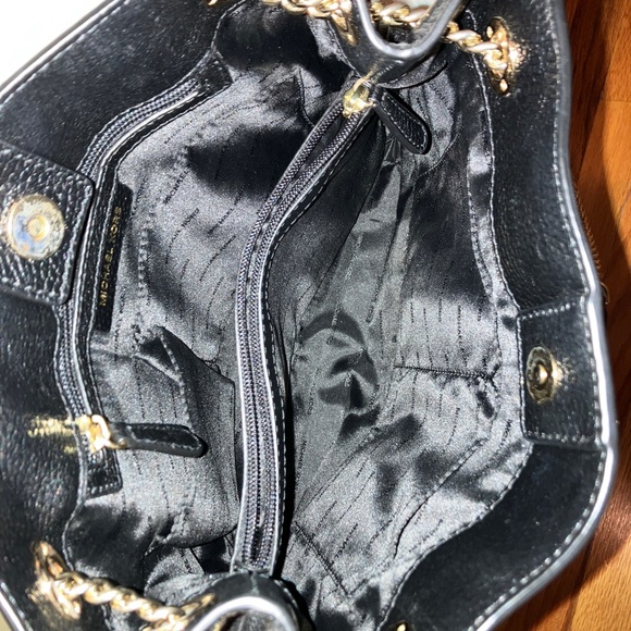 Designer Handbag - Picture 3 of 3